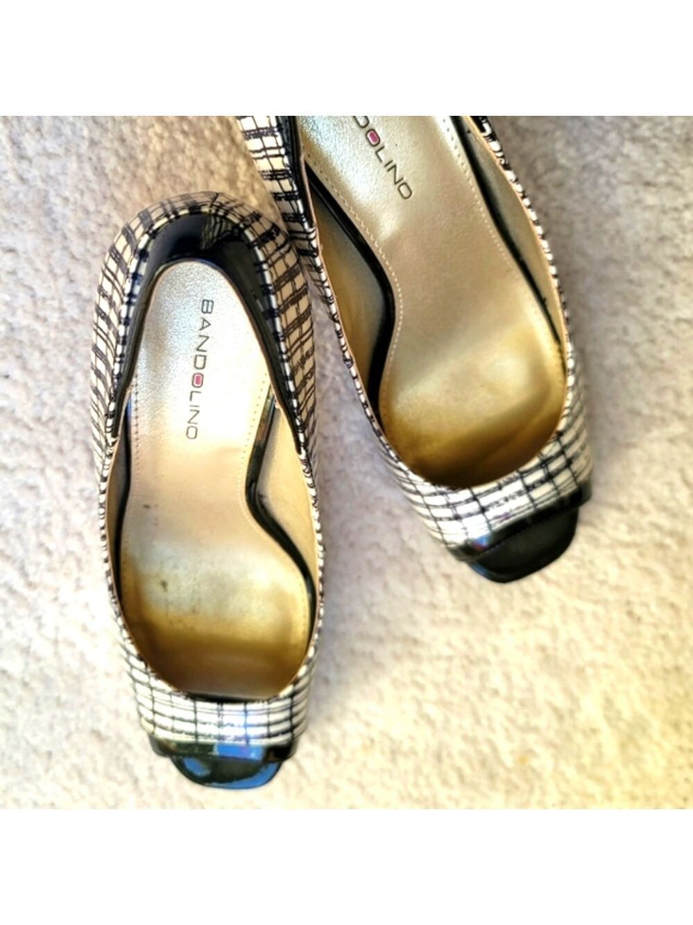 Bandolino Women's Patent Black and White Peep-Toe Pumps Size 7.5 M - Picture 3 of 9